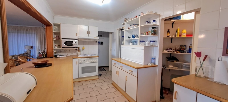 To Let 5 Bedroom Property for Rent in Vermont Western Cape